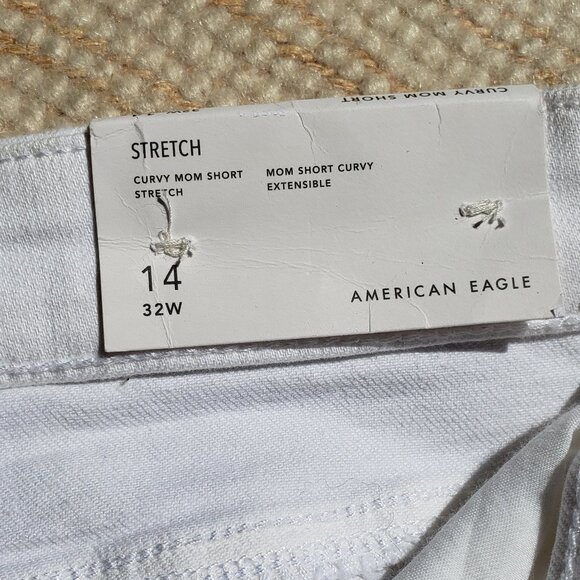 NWT AE white distressed curvy mom shorts - size 14 - Picture 5 of 6